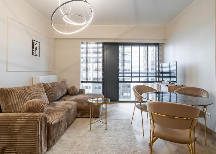 Global Park Beige Chic Studio